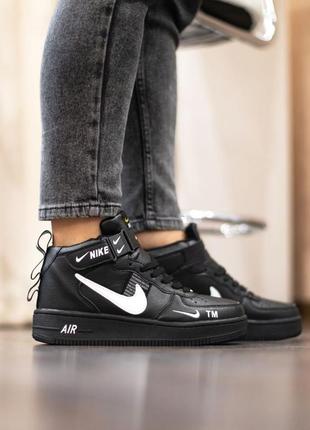 Nike air force 1 mid кросівки жіночі шкіряні топ найк форс високі чорні з білим осінні кеди8 фото