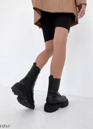 Черные натуральные кожаные демисезонные деми осенние ботинки на шнурках шнуровке толстой грубой подошве кожа осень4 фото
