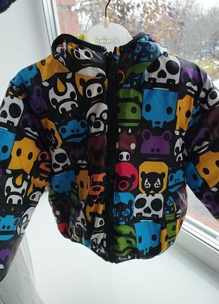 Детская демисезонная куртка на две стороны.