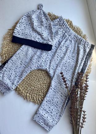 Комплект, набор штанишки и шапочка