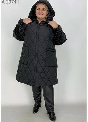 Черная зимняя женская удлиненная куртка с водоотталкивающим эффектом батал с 66 по 76 размер2 фото