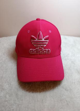 Кепка бейсболка adidas