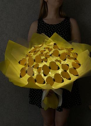Букет з метеликами тренд 2023 подарунок світильник нічник із метеликів