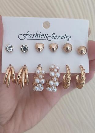 Набор сережек, смотрите больше бижутерии в своих объемах