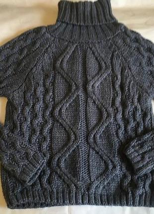 Свитер плетеный со жгутами