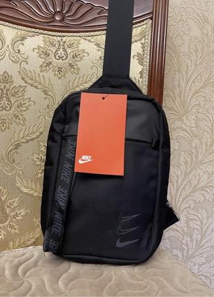 Новая мужская сумка кросс боди nike essentials hip pack.2 фото