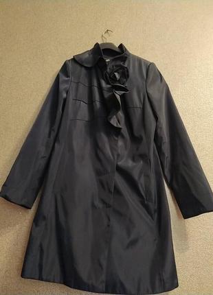 Жіночий плащ
