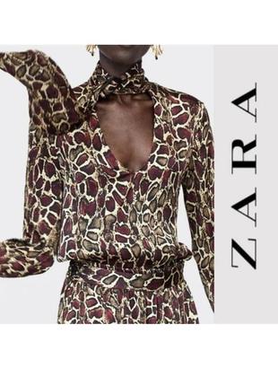 Шикарна шифонова блуза zara зміїний принт