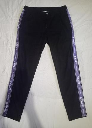 Вельветові штани від бренду staff