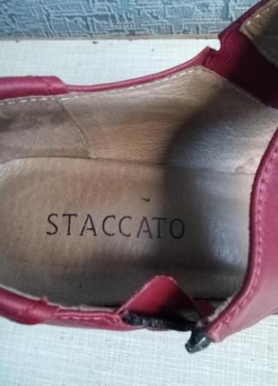 Кожаные женские красные туфли ботильоны staccato.7 фото
