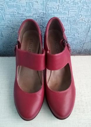 Кожаные женские красные туфли ботильоны staccato.5 фото