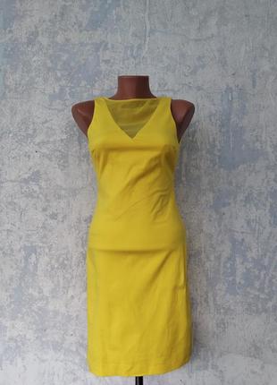 Мінімалістична сукня-футляр,zara