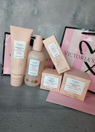 Косметический набор (крем+очистка+скраб+маска + сыворотка) для ухода за лицом «coconut milk &amp; rose». victoria’s secret. оригинал 🇺🇸