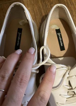 Туфли на утолщенной подошве дерби ботинки на массивной подошве stradivarius zara белые...