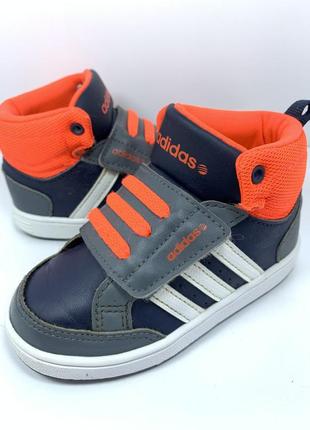 Кроссовки adidas