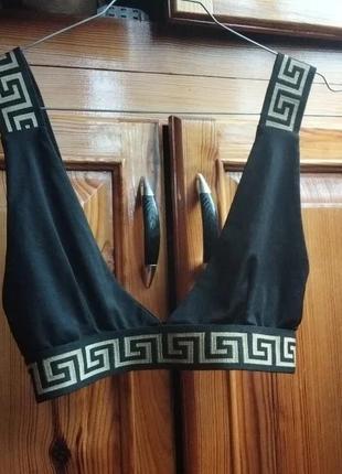 Чорний купальник