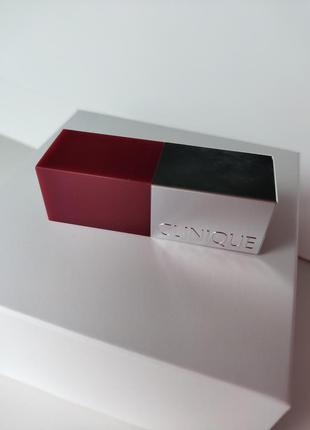 Помада + праймер 2 в 1 clinique pop lip colour + primer in love pop