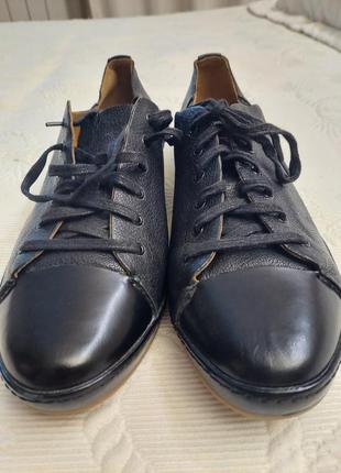 Снікерси clark's