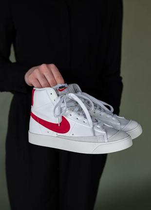 Женские кроссовки nike blazer mid white red 36-37