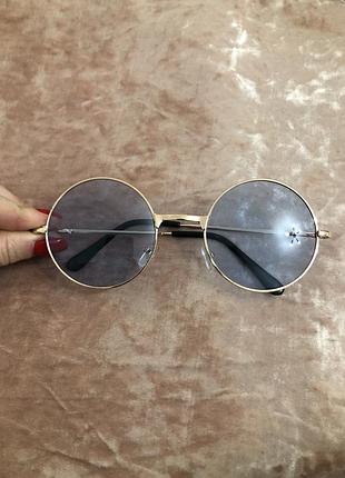 Очки с голубыми стеклами