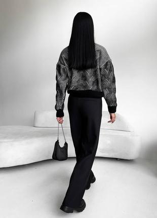 Чорний оверсайз светр з візерунком вкорочений светр з вовною2 фото