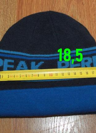 Двойная теплая спортивная шапка peak performance 50% шерсть5 фото