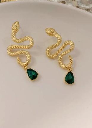 Сережки змії із зеленими кристалами3 фото
