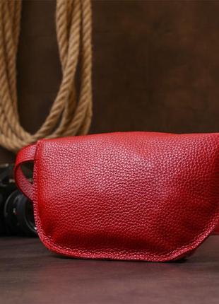 Женская кожаная сумка на пояс shvigel 16372 красный7 фото