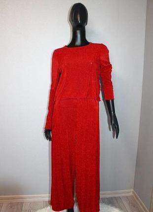 Шикарний вільний прогулянковий ошатний червоний брючний костюм в рубчик укорочені штани кюлоти м1 фото
