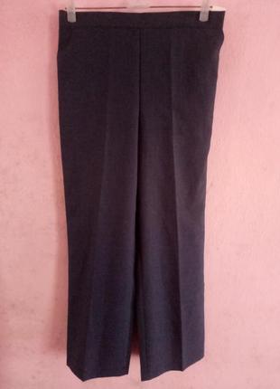 Легкие женские брюки