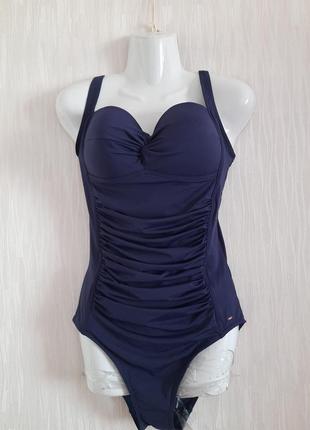 Купальник сдельный новый 14/42