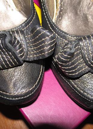 Элегантные туфли на каблуке, 39-40 р.3 фото