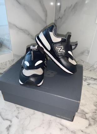 Детские фирменные кроссовки new balance1 фото