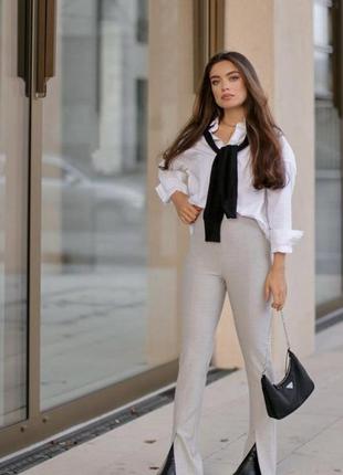 Брюки леггинсы с разрезами серые