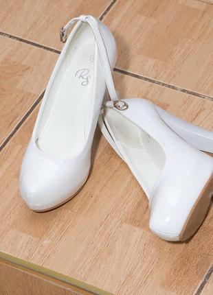 Туфлі жіночі ( на весілля, свято)
