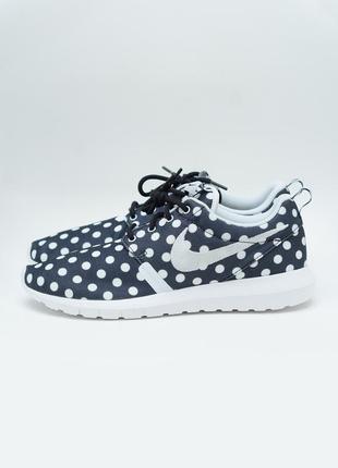 Новые кроссовки в коробке nike roshe nm qs - dot размер us9 (42.5) 27см