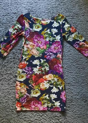 Жіноче плаття у квітку фірми mohito