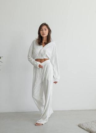 Спортивний костюм укорочена кофта на замку і штани, плюшевий спортивний костюм, велюровий костюм для дому кофтинка і штанці10 фото