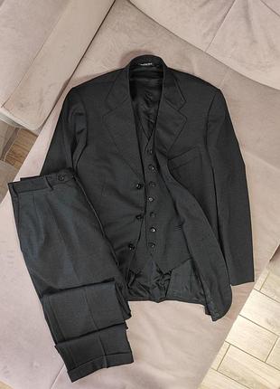 Шерстяний костюм трійка pal zileri
оригінал, made in italy