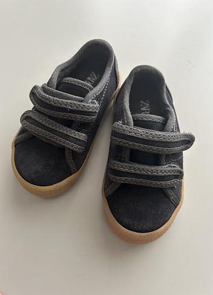 Кеди zara