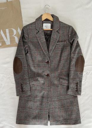 Стильное шерстяное пальто в виде burberry cos zara