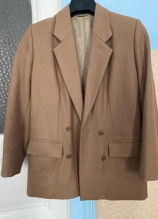 Пиджак 46 48 новый шерсть очень красивый1 фото