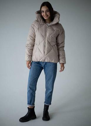 Куртка стеганая деми с капюшоном