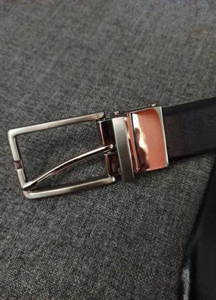 Красивый двухсторонний (чёрный коричневый) кожаный ремень