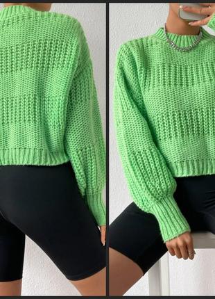 Салатовий кроп светр