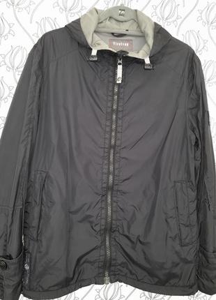 Нейлонова вітровка