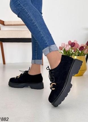 Женские замшевые туфли на шнурках7 фото
