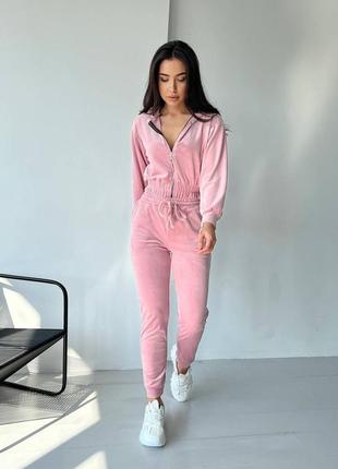 Велюровый костюм на декоративной молнии с капюшоном6 фото
