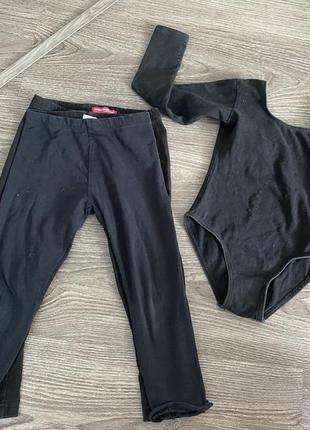 Гімнастичний купальник та лосіни