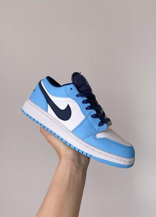 Жіночі кросівки / женские кроссовки air jordan 1 low white/blue